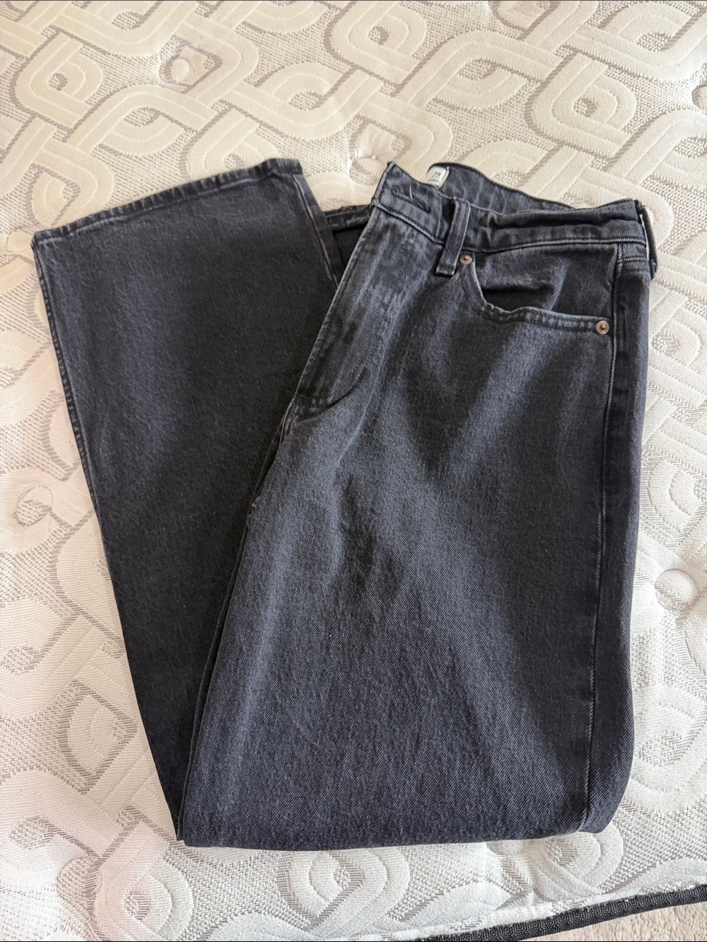 Abercrombie Low Rise Baggy Black Jean Size 28 Curve love short